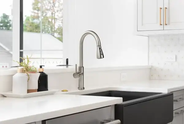 Rea NEST Смеситель для кухни, никель матовый (REA-B6601) Rea NEST Смеситель для кухни, никель матовый (REA-B6601)