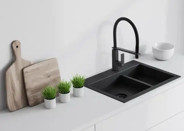Смеситель для кухни Yoka FERRA BLACK черный (BZ.FERRA-BLK) Смеситель для кухни Yoka FERRA BLACK черный (BZ.FERRA-BLK)