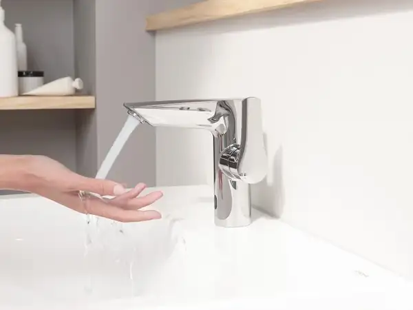 Grohe Eurosmart New Смеситель для умывальника, хром (23975003) Grohe Eurosmart New Смеситель для умывальника, хром (23975003)