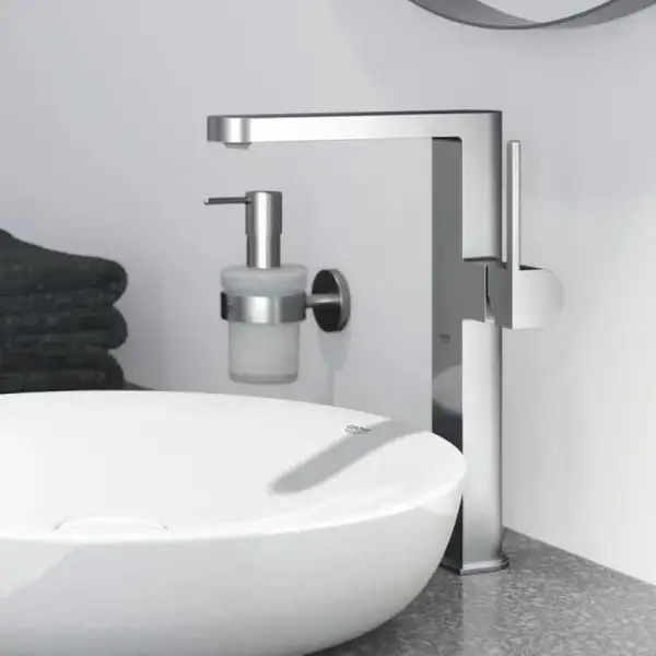 Grohe Plus Смеситель для умывальника, хром (32618003) Grohe Plus Смеситель для умывальника, хром (32618003)