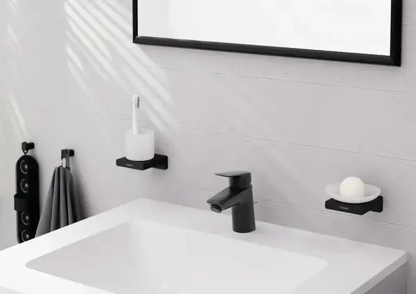 Смеситель для раковины 70 Hansgrohe Logis Coolstart (цвет - чёрный матовый), без донного клапана 71073670 Смеситель для раковины 70 Hansgrohe Logis Coolstart (цвет - чёрный матовый), без донного клапана 71073670