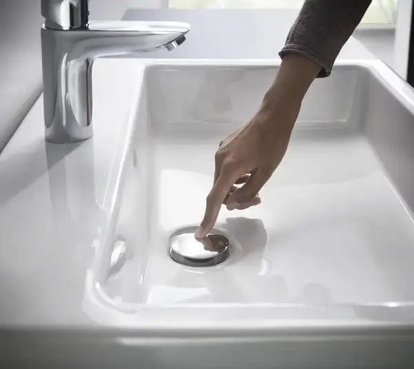 Смеситель для раковины 70 Hansgrohe Logis (цвет - хром), со сливным клапаном Push-Open 71077000 Смеситель для раковины 70 Hansgrohe Logis (цвет - хром), со сливным клапаном Push-Open 71077000