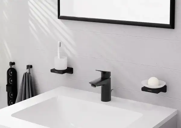 HANSGROHE Logis 100 Смеситель для раковины, черный матовый (71100670) HANSGROHE Logis 100 Смеситель для раковины, черный матовый (71100670)