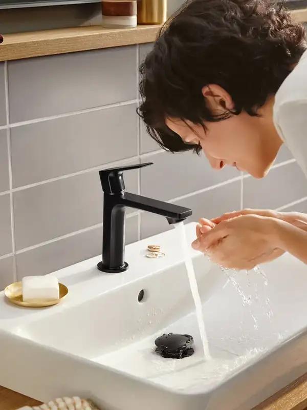 Смеситель для раковины 110 CoolStart Hansgrohe Rebris E (цвет - чёрный матовый), с металлическим донным клапаном 72551670 Смеситель для раковины 110 CoolStart Hansgrohe Rebris E (цвет - чёрный матовый), с металлическим донным клапаном 72551670