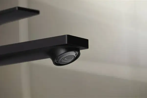 Hansgrohe Rebris E Смеситель для раковины, черный (72591670) Hansgrohe Rebris E Смеситель для раковины, черный (72591670)
