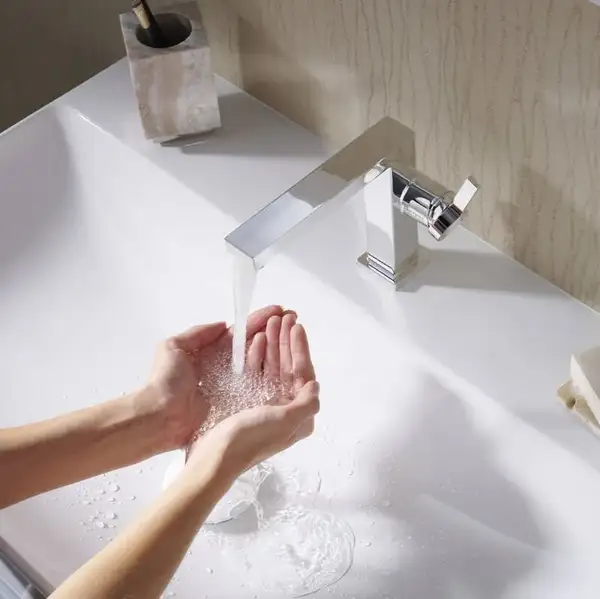 Hansgrohe Tecturis E Смеситель для раковины, хром (73020000) Hansgrohe Tecturis E Смеситель для раковины, хром (73020000)