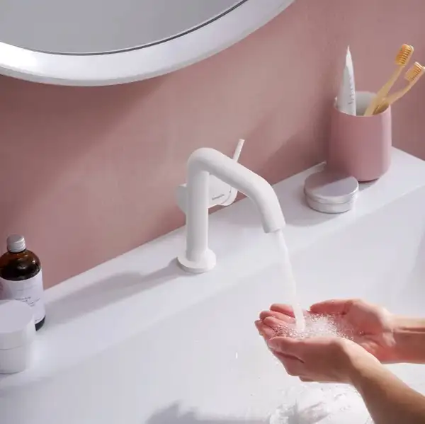 Hansgrohe Tecturis S Смеситель для раковины, белый матовый (73320700) Hansgrohe Tecturis S Смеситель для раковины, белый матовый (73320700)
