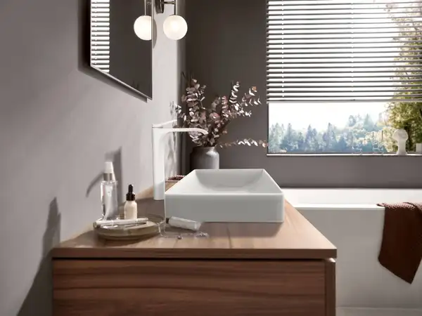 Смеситель для раковины высокий Hansgrohe Vivenis (цвет - белый матовый), с донным клапаном (75040700) фото 2 Aquada.com.ua Смеситель для раковины высокий Hansgrohe Vivenis (цвет - белый матовый), с донным клапаном (75040700) фото 2 Aquada.com.ua