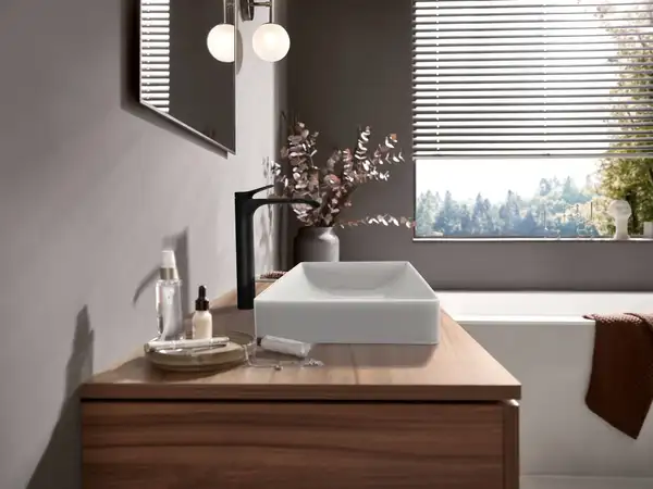 Смеситель для раковины высокий Hansgrohe Vivenis (цвет - чёрный матовый), без донного клапана (75042670) фото 3 Aquada.com.ua Смеситель для раковины высокий Hansgrohe Vivenis (цвет - чёрный матовый), без донного клапана (75042670) фото 3 Aquada.com.ua