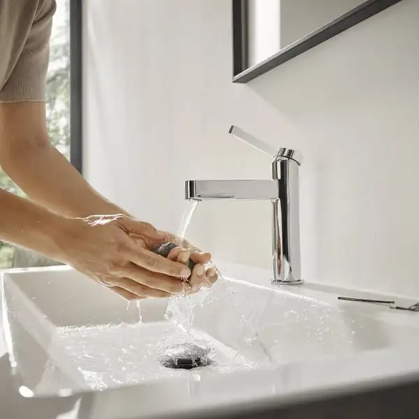 Hansgrohe Finoris 100 Смеситель для умывальника, белый матовый (76010700) Hansgrohe Finoris 100 Смеситель для умывальника, белый матовый (76010700)