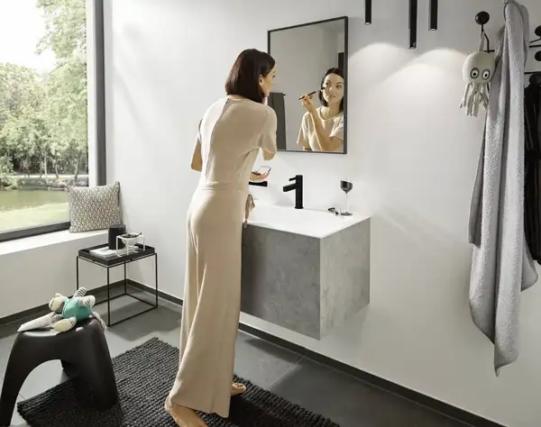 Смеситель для раковины Hansgrohe Finoris (цвет - чёрный матовый), с донным клапаном (76020670) фото 4 Aquada.com.ua Смеситель для раковины Hansgrohe Finoris (цвет - чёрный матовый), с донным клапаном (76020670) фото 4 Aquada.com.ua