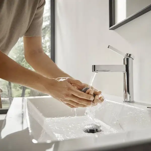 Hansgrohe Finoris 110 Змішувач для умивальника, чорний матовий (76020670) Hansgrohe Finoris 110 Змішувач для умивальника, чорний матовий (76020670)