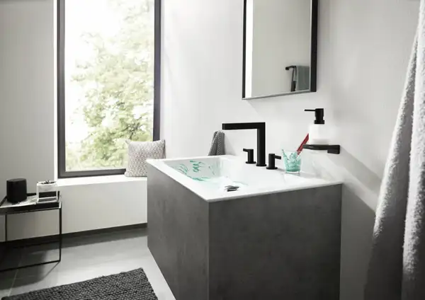 Смеситель для раковины высокий Hansgrohe Finoris (цвет - чёрный матовый), с донным клапаном Push Open (76034670) фото 3 Aquada.com.ua Смеситель для раковины высокий Hansgrohe Finoris (цвет - чёрный матовый), с донным клапаном Push Open (76034670) фото 3 Aquada.com.ua