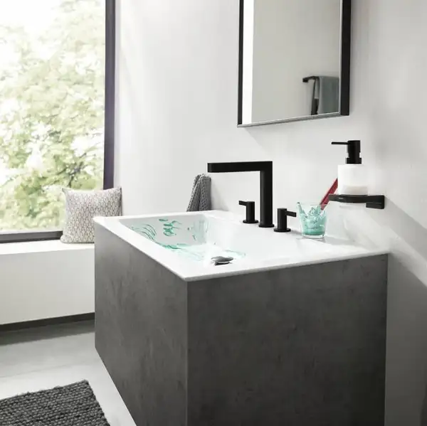 Змішувач для умивальника Hansgrohe Finoris 160 на 3 отвори з донним клапаном Push-Open, чорний матовий (76034670) Змішувач для умивальника Hansgrohe Finoris 160 на 3 отвори з донним клапаном Push-Open, чорний матовий (76034670)