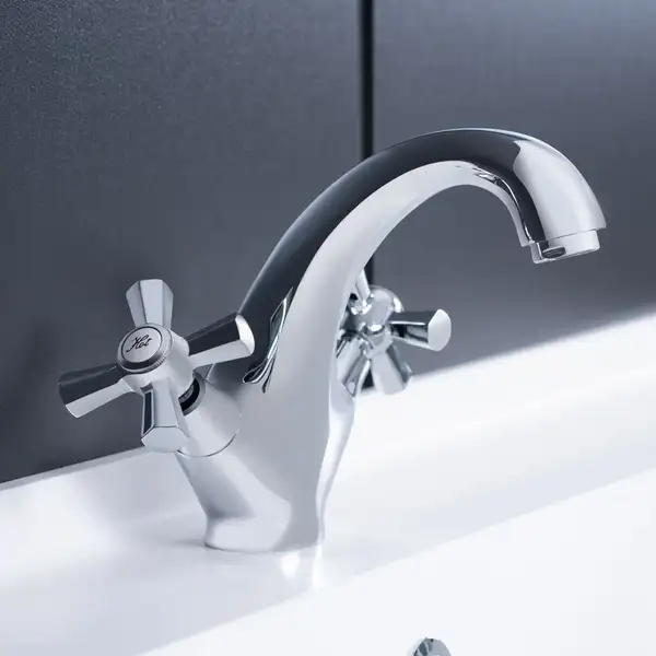 Смеситель для раковины Qtap Liberty CRM 161 (QTLIBCRM161) фото 3 Aquada.com.ua Смеситель для раковины Qtap Liberty CRM 161 (QTLIBCRM161) фото 3 Aquada.com.ua