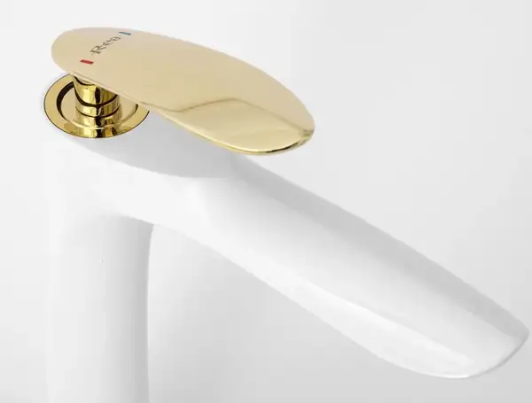 Смеситель для раковины (умывальника) REA ORBIT WHITE GOLD низкий (REA-B2052)