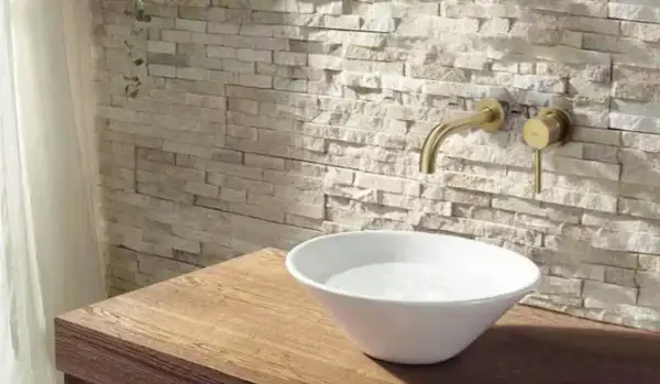 Смеситель для раковины (умывальника) REA LUNGO BRUSHED GOLD скрытого монтажа (REA-B8652) Смеситель для раковины (умывальника) REA LUNGO BRUSHED GOLD скрытого монтажа (REA-B8652)