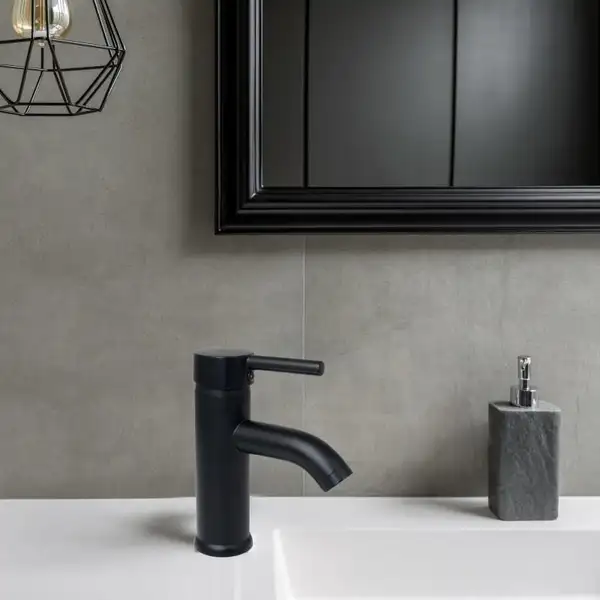 Змішувач для раковины (умивальника) Yoka SPA 24 BLACK черный низький (BU.SPA 24 BLK) Змішувач для раковины (умивальника) Yoka SPA 24 BLACK черный низький (BU.SPA 24 BLK)