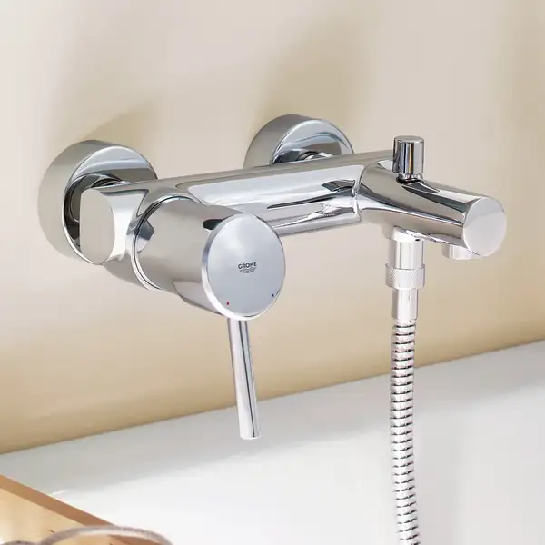 Смеситель однорычажный для ванны Grohe Concetto DN 15 (цвет - хром) (32211001) фото 2 Aquada.com.ua Смеситель однорычажный для ванны Grohe Concetto DN 15 (цвет - хром) (32211001) фото 2 Aquada.com.ua