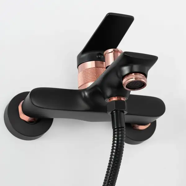 Змішувач для ванни REA VIRAL BLACK ROSE GOLD (REA-B2027) Змішувач для ванни REA VIRAL BLACK ROSE GOLD (REA-B2027)