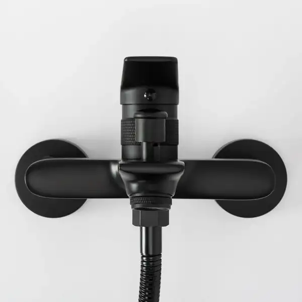 Змішувач для ванни REA VIRAL BLACK чорний настінний (REA-B2030)