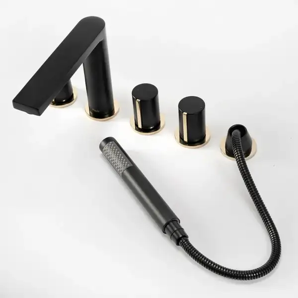 Смеситель для ванны REA ICON BLACK MATT черный на борт ванны (REA-B3622) Смеситель для ванны REA ICON BLACK MATT черный на борт ванны (REA-B3622)